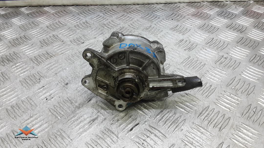 насос вакуумный Jeep Commander 1 поколение 2007, 3.0 л., дизель, АКПП, внедорожник 5 дв., A6422300165 - фото №1