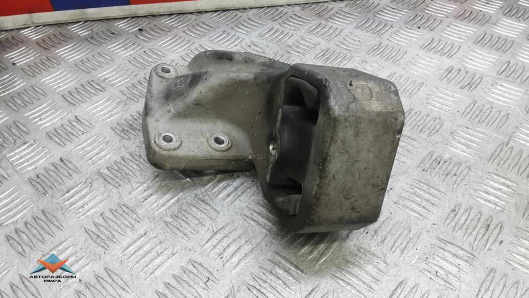 Подушка двигателя дизельная Jeep Commander 1 поколение 2007, 3.0 л., дизель, АКПП, внедорожник 5 дв. - фото №1