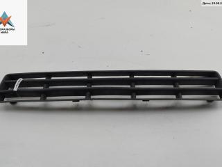 заглушка (решетка) в бампер Volkswagen Golf 4 поколение 2000, 1.4 л., бензин, МКПП, зелёный, хетчбэк 5 дв., 1J853677