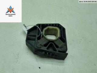 кронштейн радиатора Volkswagen Touran 1 поколение [рестайлинг] 2006, 2.0 л., дизель, МКПП, чёрный, минивэн, 1Z0121367B