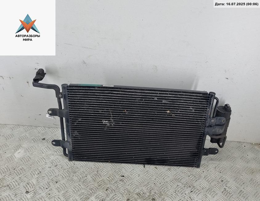 радиатор кондиционера Skoda Octavia mk1 (A4 1U) 1999, 1.6 л., бензин, МКПП, зелёный, универсал, 1J0820411D - фото №1