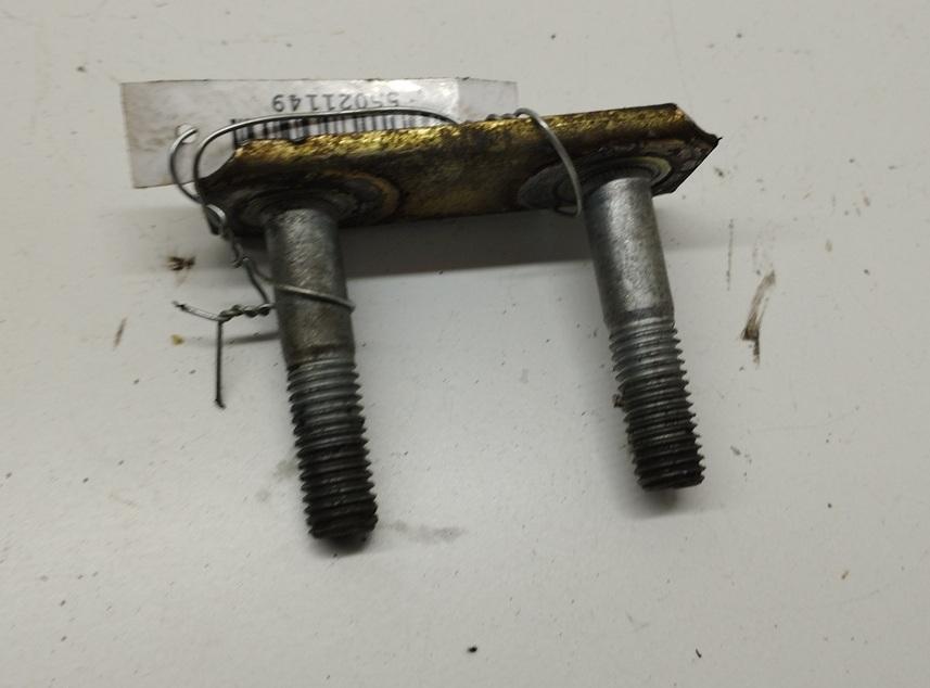 кронштейн (крепление) Audi 80 B4 1992, 2.0 л., бензин, МКПП, красный, седан