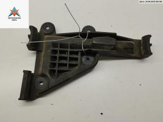 кронштейн переднего бампера Audi 80 8C/B4 1992, 2.0 л., бензин, МКПП, красный, седан, 8A0807284