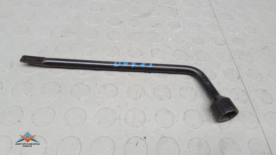 ключ колесный (балонный) Toyota VERSO 2016, 1.6 л., бензин, МКПП, минивэн, 0915005011 - фото №1