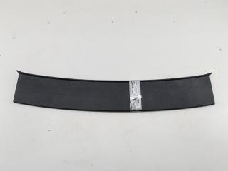 накладка на бампер Volvo S40 / V50 2004, 2.4 л., бензин, МКПП, чёрный, универсал, 30678067
