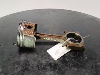 поршень Mazda 6 GG 2004, цвет