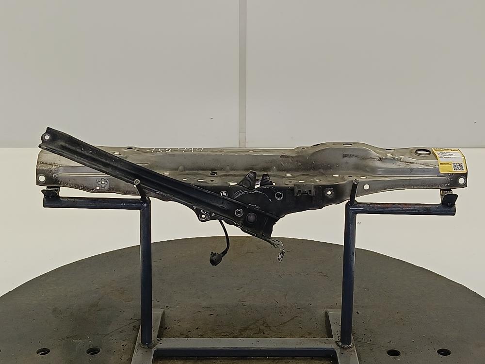 Передняя панель крепления облицовки (телевизор) Lexus GS 3 поколение 2005, цвет - фото №1