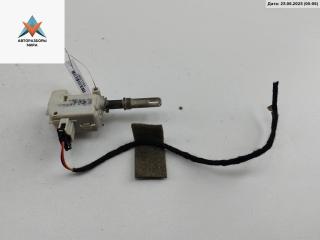 активатор замка багажника Ford Galaxy 1 поколение [рестайлинг] 2003, 1.9 л., дизель, МКПП, чёрный, минивэн, 7M0862159