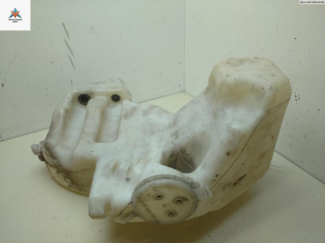 бачок омывателя Mercedes-Benz Vito-1 W638 1998, 2.3 л., бензин, микроавтобус, 6388690820 - фото №1