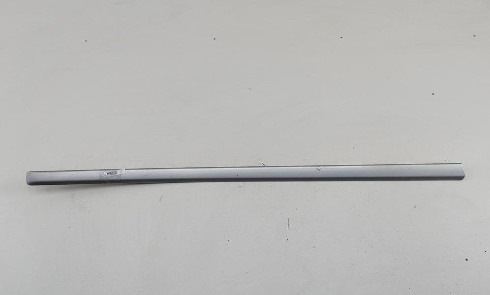 молдинг двери передней правой Audi A4 B6 2004, 1.8 л., Ti, бензин, МКПП, серый, универсал, 8E0853954