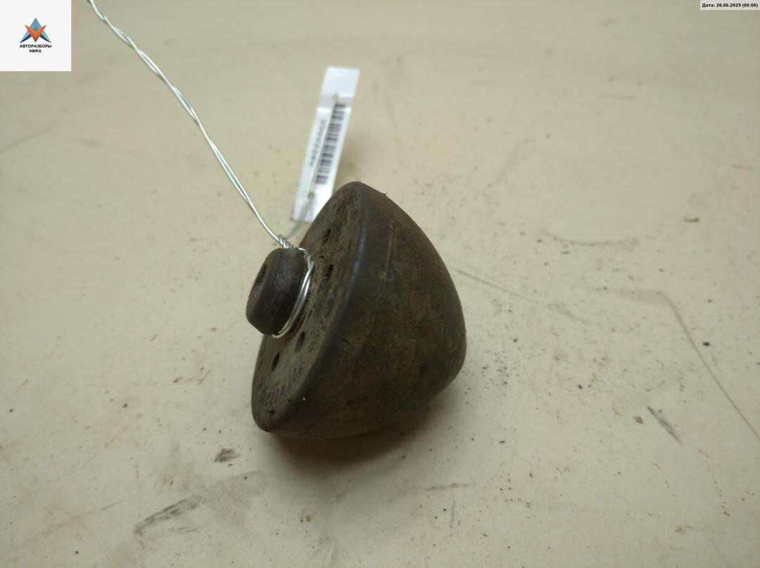 пыльник и отбойник амотртизатора Volkswagen Transporter T4 1997, 2.5 л., дизель, МКПП, красный, микроавтобус - фото №1