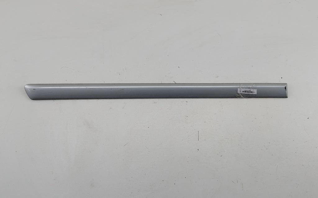 молдинг двери задней правой Audi A4 B6 2002, 2.5 л., дизель, АКПП, серый, универсал, 8E0853964