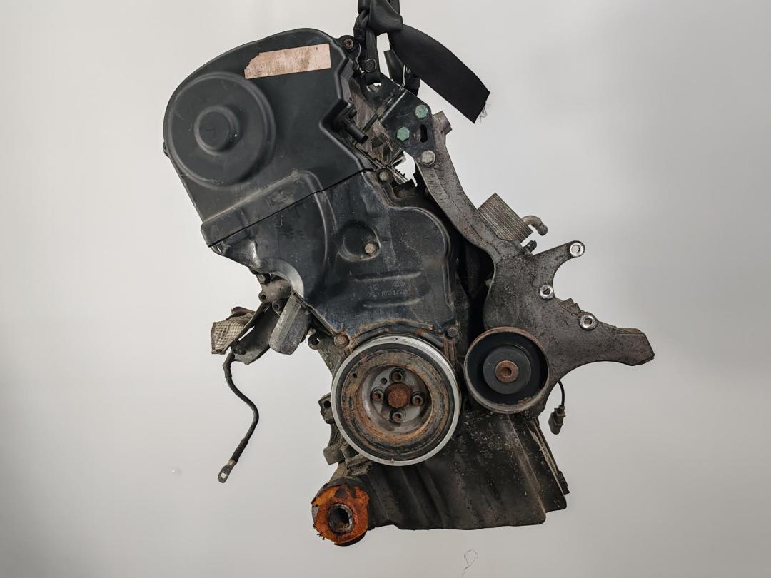 двигатель Audi A4 B6 2002, 2.0 л., бензин, МКПП, AWA