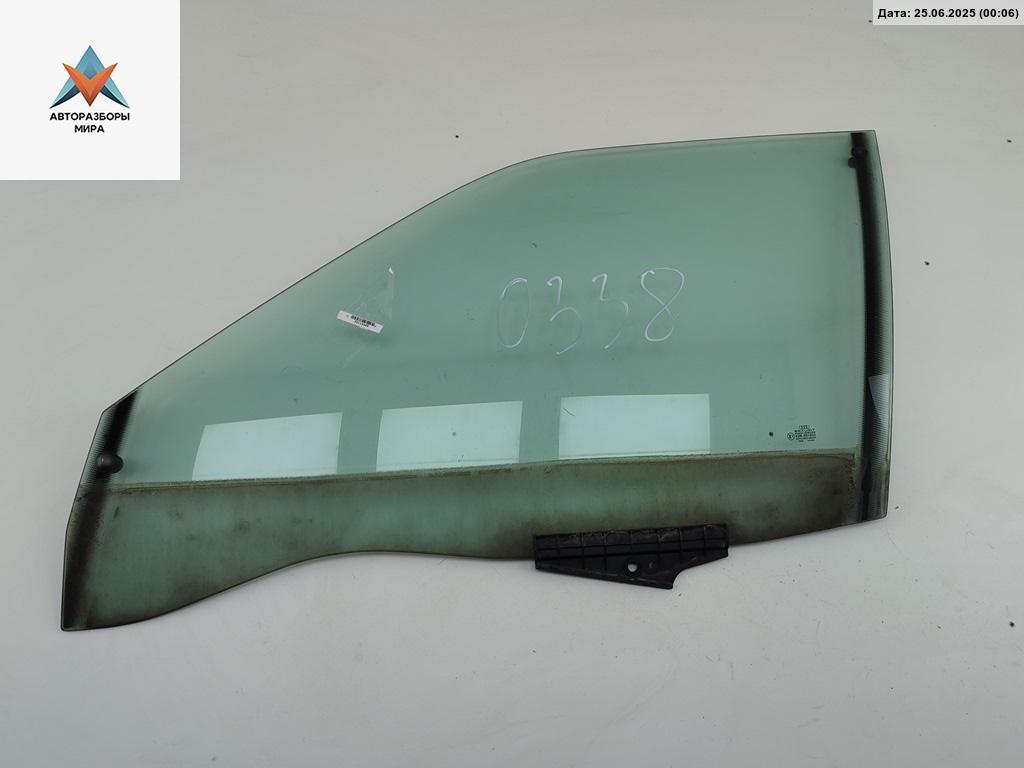 стекло двери передней левой Audi 80 8C/B4 1992, 2.0 л., бензин, МКПП, красный, седан - фото №1
