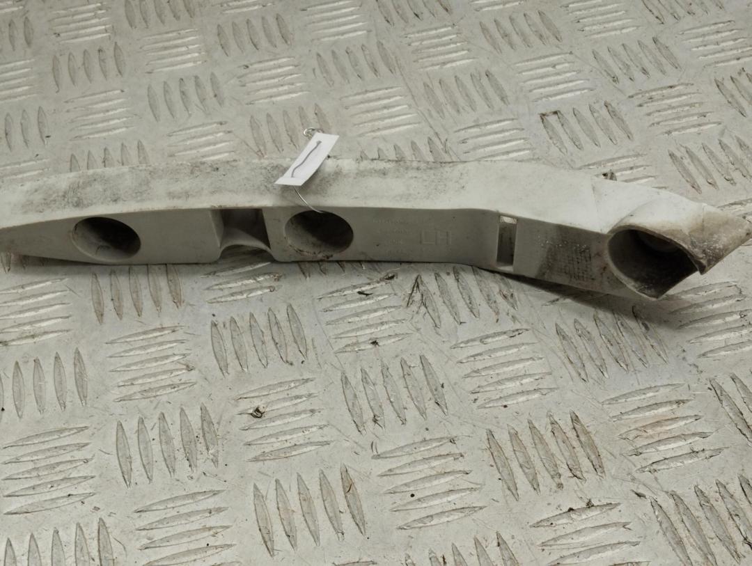 кронштейн переднего бампера Ford Focus II 2006, 2.0 л., бензин, АКПП, синий, хетчбэк 3 дв., 4M5117D959AF