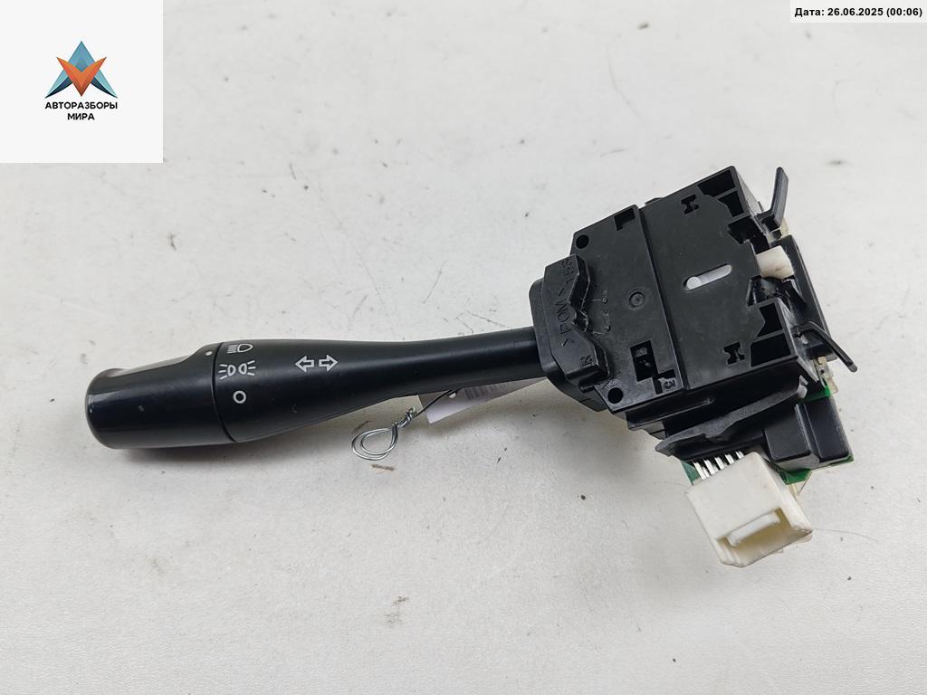 переключатель поворотов Mitsubishi Lancer 9 поколение 2003, 1.6 л., бензин, МКПП, чёрный, универсал - фото №1