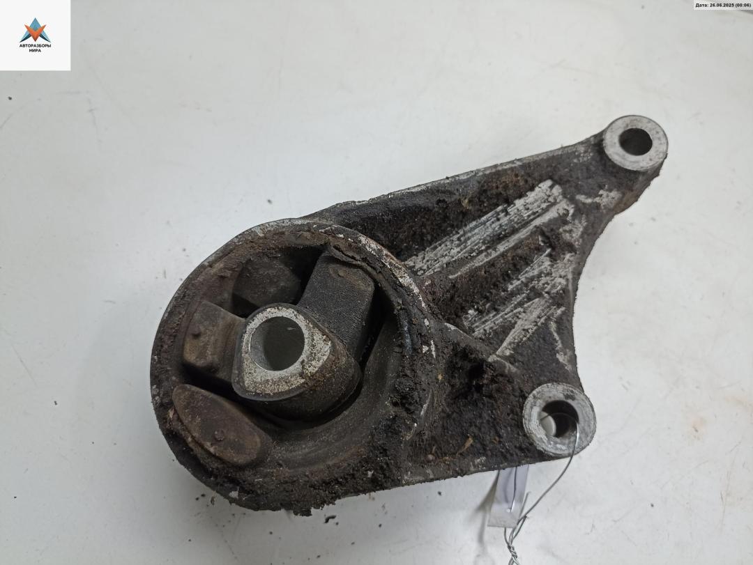 подушка крепления КПП Opel Zafira 2 поколение (B) 2006, 1.8 л., бензин, МКПП, серый, минивэн - фото №1