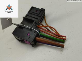разъем (фишка) проводки Audi A4 B7 2004, 2.5 л., дизель, АКПП, серый, универсал, 8E0972702