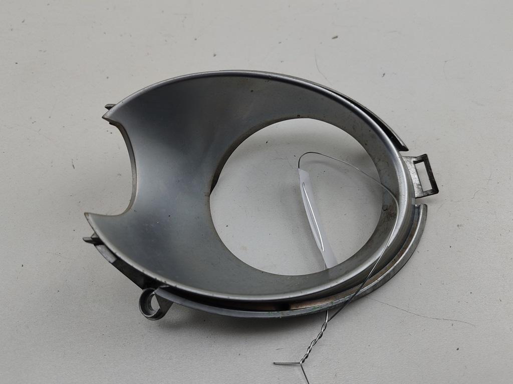 рамка фары противотуманной правой Mazda CX-7 2007, 2.3 л., бензин, МКПП, серый, внедорожник 5 дв., E221-50C12
