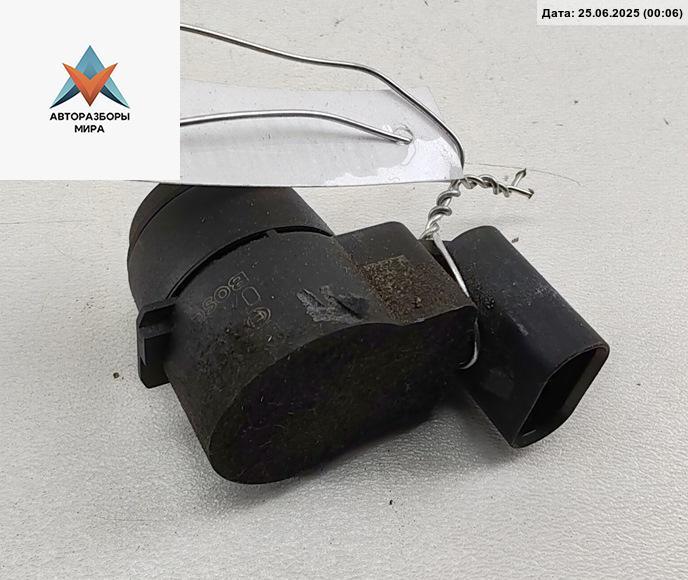 датчик парктроника BMW 1 серия E81/E82/E87/E88 2006, 1.6 л., бензин, МКПП, чёрный, хетчбэк 5 дв., 0263003244 - фото №1