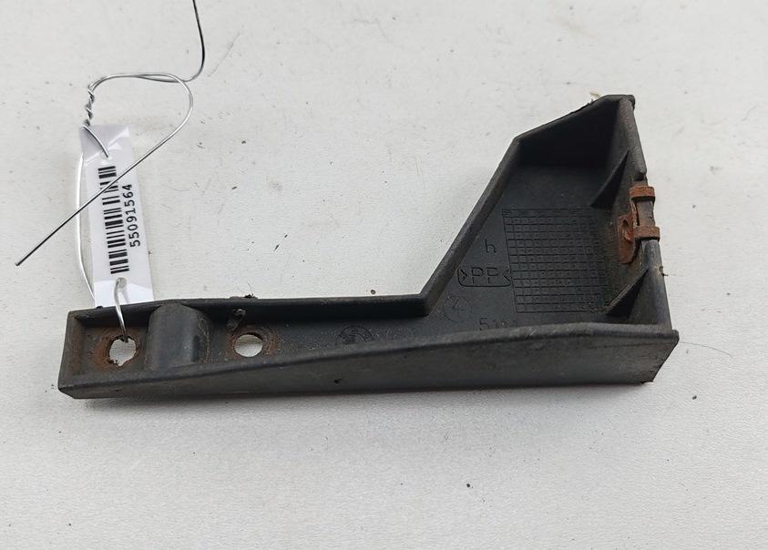 кронштейн переднего бампера BMW 3 E36 1997, 1.6 л., бензин, МКПП, чёрный, хетчбэк 3 дв., 1977108