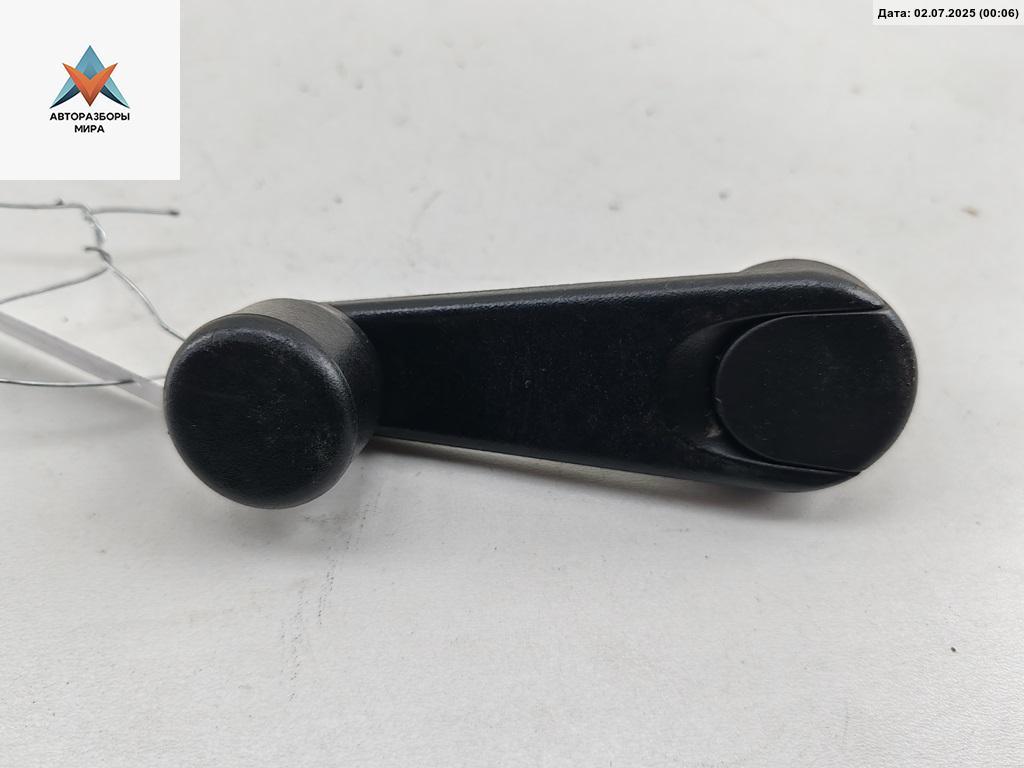 ручка стеклоподъемника BMW 5 серия E34 1990, 2.5 л., бензин, МКПП, синий, седан - фото №1