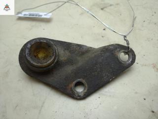 кронштейн (крепление) Volkswagen Transporter T4 1995, 2.4 л., дизель, МКПП, чёрный, микроавтобус, 701711166