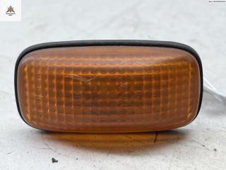 повторитель передний правый Nissan Primera P11 1997, 2.0 л., бензин, МКПП, красный, хетчбэк 5 дв., 261602F000