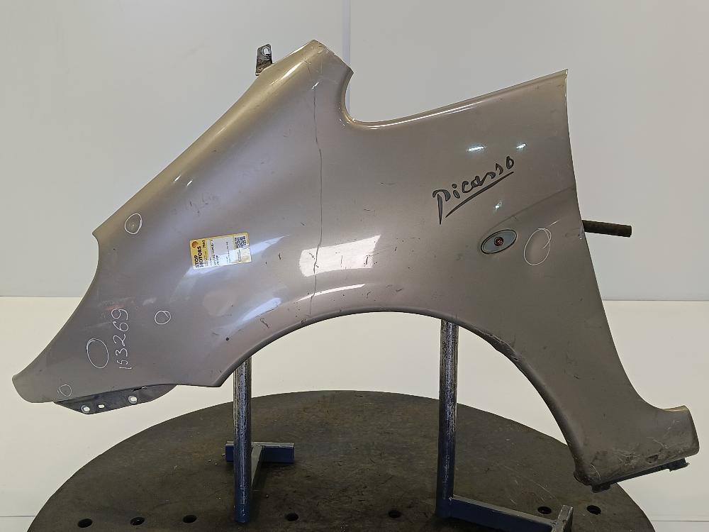 крыло переднее левое Citroen Xsara Picasso 1 поколение 2000, цвет - фото №1