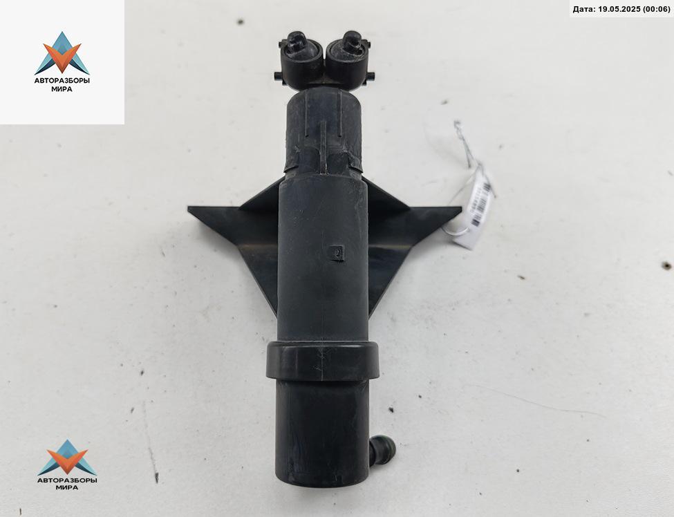 форсунка омывателя фары Volkswagen Touran 1 поколение 2004, 2.0 л., бензин, МКПП, чёрный, минивэн, 1T0956978 - фото №1