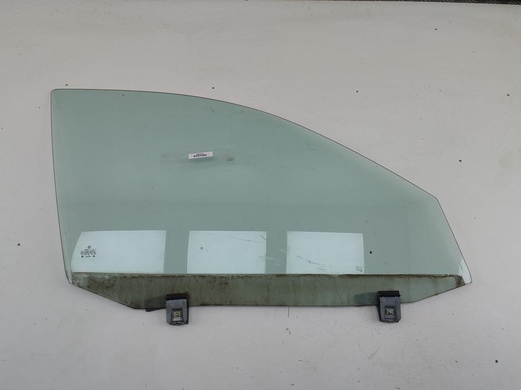 стекло двери передней правой Volkswagen Bora 2002, 2.3 л., бензин, МКПП, серый, универсал, 43R001351