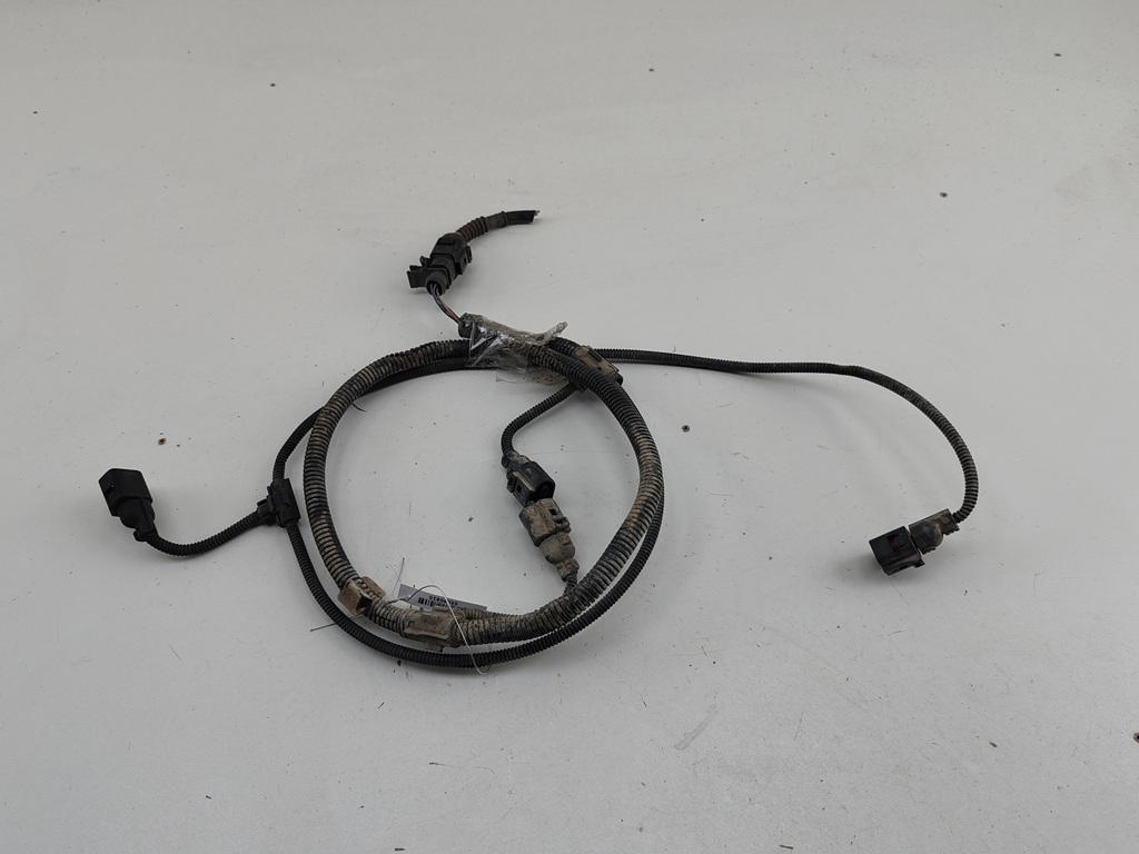 Проводка бампера заднего Volkswagen Passat B5+ (GP) 2004, 1.9 л., дизель, МКПП, серый, универсал