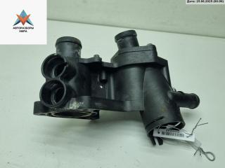 фланец (тройник) системы охлаждения Volkswagen Golf 3 поколение 1997, 1.6 л., бензин, МКПП, красный, хетчбэк 5 дв., 032121111