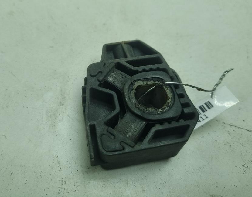 кронштейн радиатора Volkswagen Bora 2001, 2.0 л., бензин, МКПП, чёрный, седан, 1J0806155E