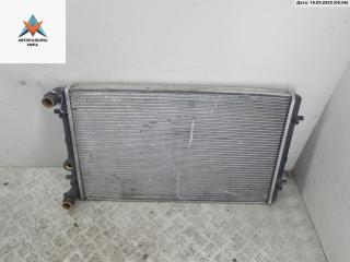 радиатор охлаждения Volkswagen Golf 4 поколение 2000, 1.9 л., дизель, МКПП, синий, хетчбэк 5 дв.