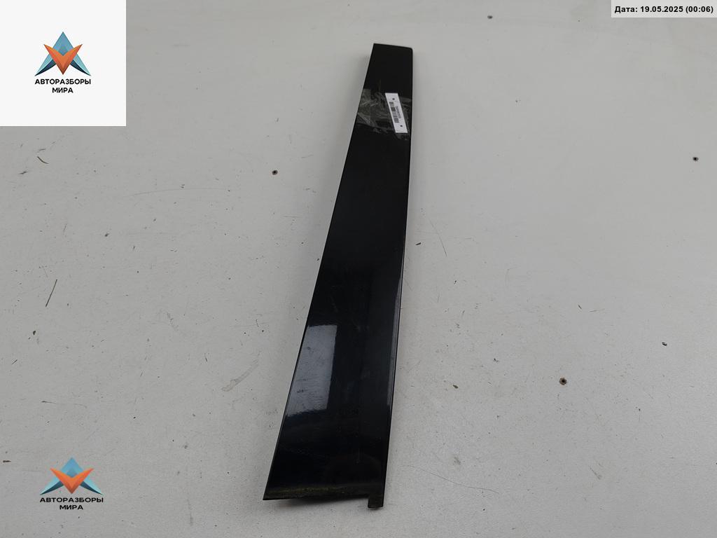 накладка двери (крышки) багажника Volkswagen Passat B5 1998, 1.8 л., бензин, МКПП, зелёный, универсал, 3B0837901 - фото №1