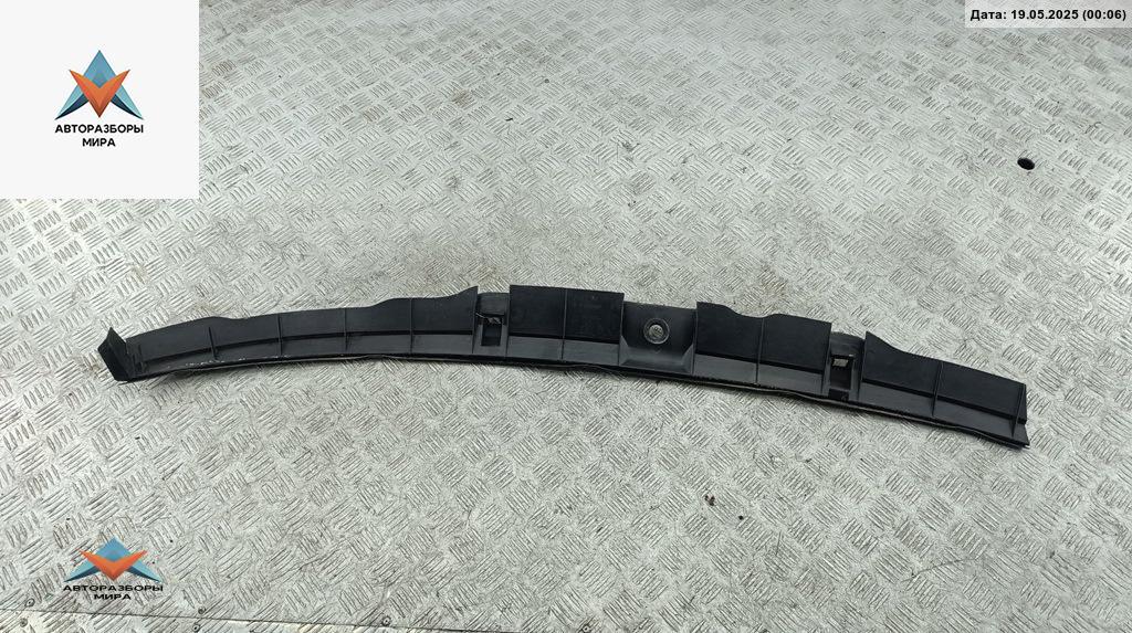 дождевик Audi 100 4A/C4 1992, 2.6 л., бензин, МКПП, чёрный, универсал, 4A1819417 - фото №1