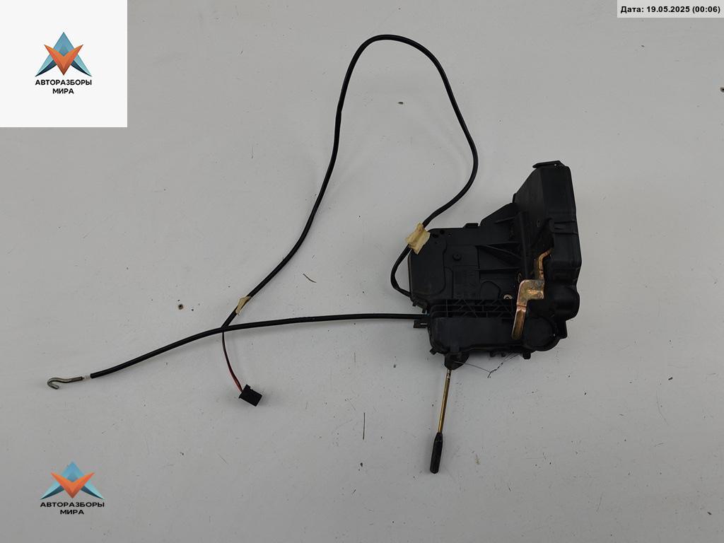 замок двери передней правой Mercedes-Benz C-Класс W203/S203/CL203 2003, 2.2 л., дизель, МКПП, синий, седан, 2037200435026 - фото №1