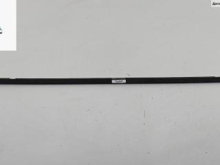 Молдинг стекла двери задней правой наружный Volkswagen Passat B3 1992, 1.8 л., бензин, МКПП, серый, универсал