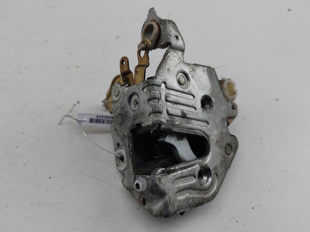 замок двери передней правой Mercedes-Benz W124 1987, 2.0 л., бензин, МКПП, серый, седан