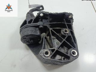 кронштейн компрессора кондиционера BMW 5 серия E60/E61 2004, 3.0 л., дизель, АКПП, синий, седан