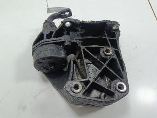 кронштейн компрессора кондиционера BMW 5 серия E60/E61 2004, 3.0 л., дизель, АКПП, синий, седан