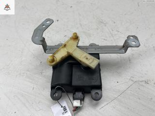 моторчик заслонки печки Nissan Almera Tino V10 [рестайлинг] 2003, 2.2 л., дизель, МКПП, серый, минивэн, 3T05030820