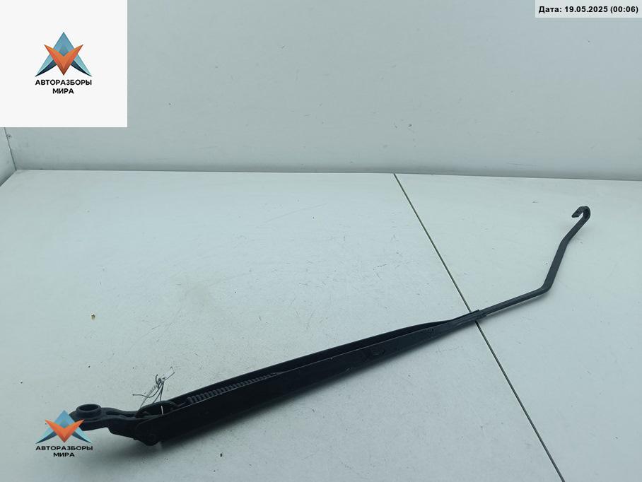 Щеткодержатель (поводок стеклоочистителя) передний Citroen C3 1 поколение 2005, 1.6 л., дизель, МКПП, серый, хетчбэк 5 дв., AVG - фото №1