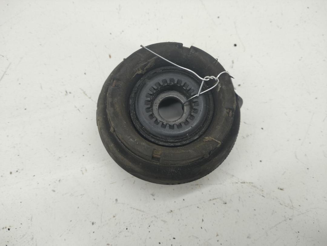 Опора амортизатора переднего (верхняя) Skoda Octavia mk1 (A4 1U) 2001, 1.8 л., бензин, МКПП, чёрный, универсал, 1J0412331C