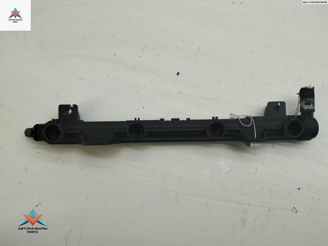 топливная рампа Volkswagen Golf 5 поколение 2004, 1.4 л., бензин, МКПП, синий, хетчбэк 3 дв., 036133320 - фото №1