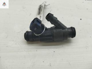 форсунка Volkswagen New Beetle 1998, 2.0 л., бензин, МКПП, красный, хетчбэк 3 дв., 06A906031C