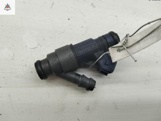 форсунка Volkswagen New Beetle 1998, 2.0 л., бензин, МКПП, красный, хетчбэк 3 дв., 06A906031C