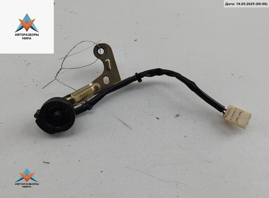 динамик двери Toyota COROLLA VERSO 2003, 2.0 л., дизель, МКПП, серый, минивэн - фото №1