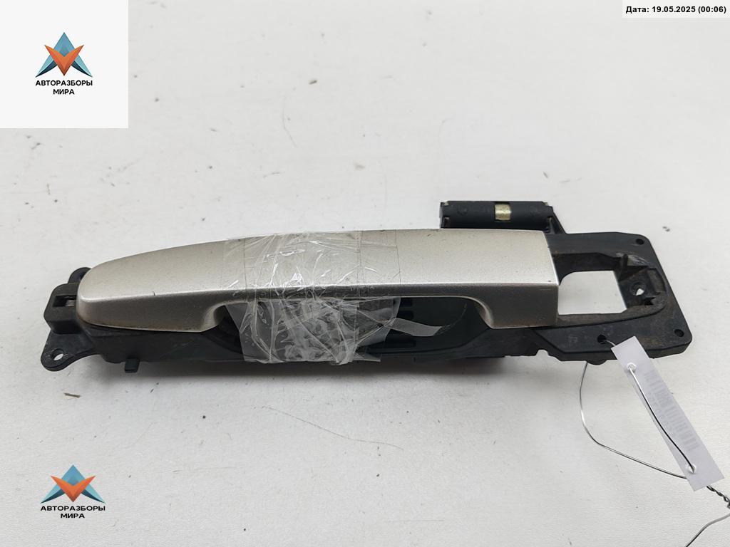 ручка наружная передняя левая Toyota COROLLA VERSO 2003, 2.0 л., дизель, МКПП, серый, минивэн - фото №1